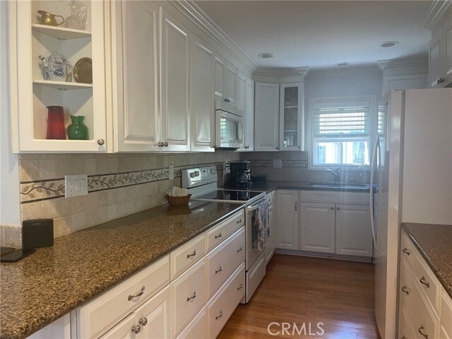 Building Photo - 3285 San Amadeo