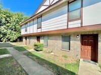 Building Photo - 3051 Olympia Dr