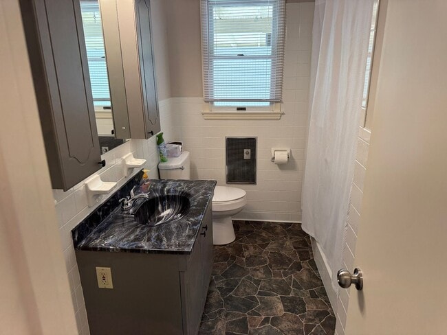 Building Photo - Charming 2-Bedroom Home for Rent in Timberville, VA