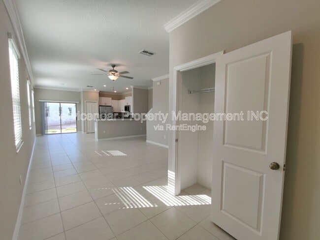 Building Photo - 23251 Willow Glen Way