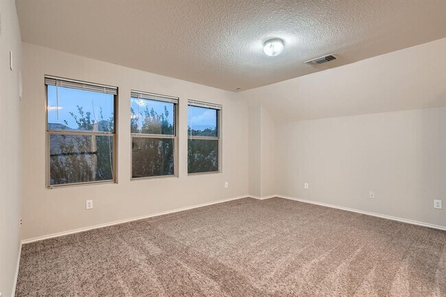 Building Photo - 1813 Paseo Verde Dr