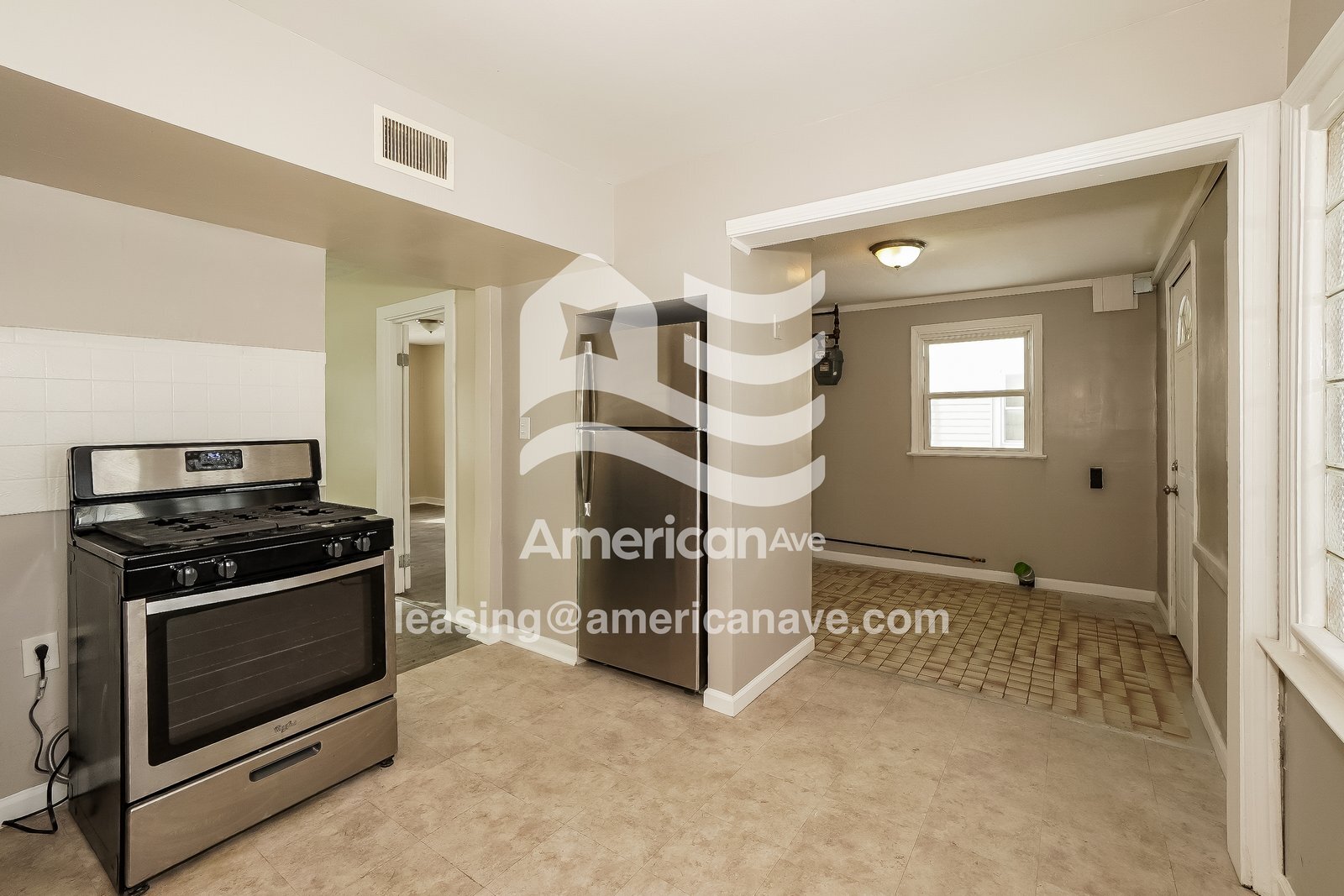 Building Photo - 321 Rexford St