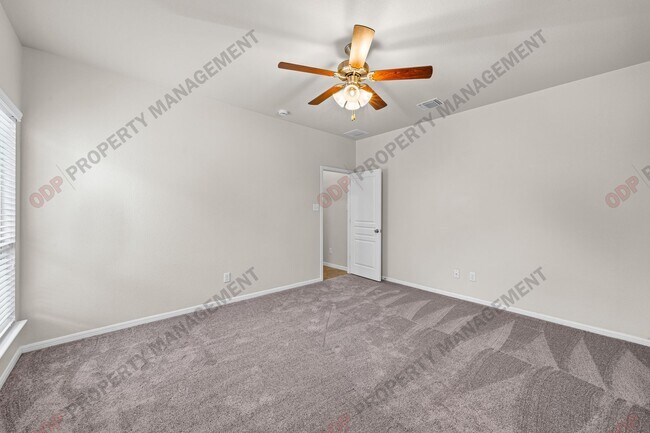 Building Photo - 719 Dunford Dr