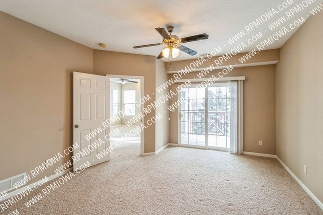 Building Photo - 1307 SE University Ave