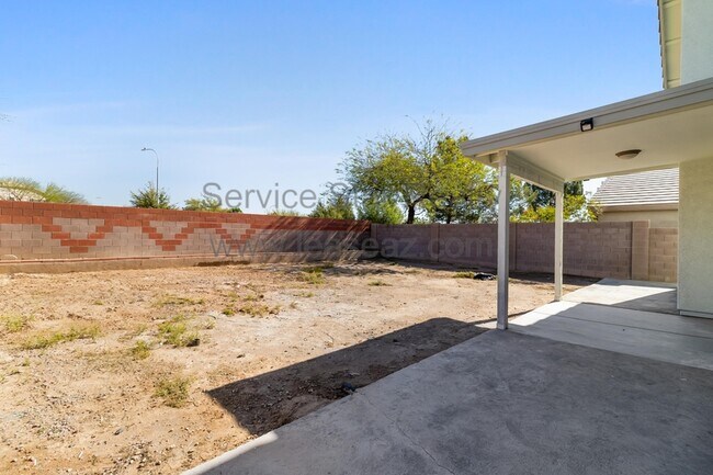 Building Photo - 11006 W Mountain View Dr