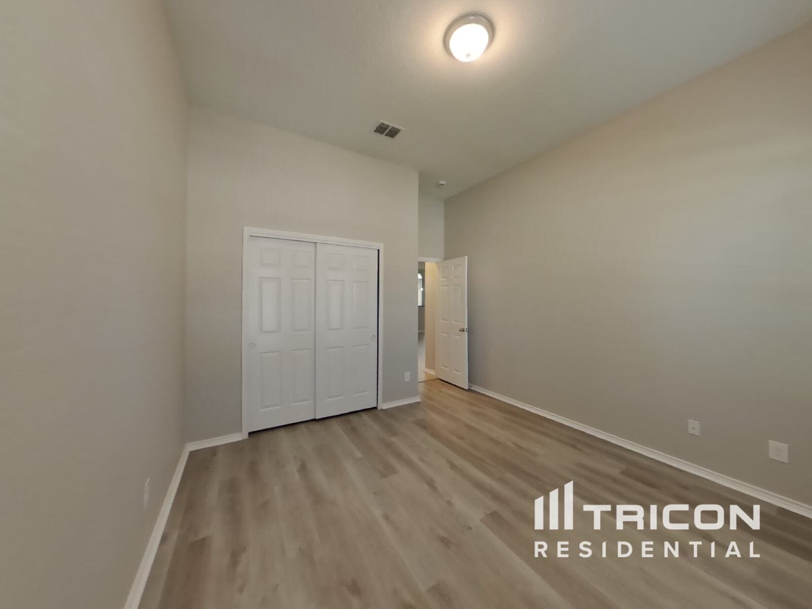Building Photo - 7040 Conroe Ml