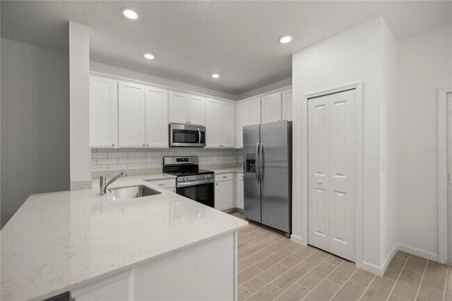 Building Photo - 3613 SE 37th Ct