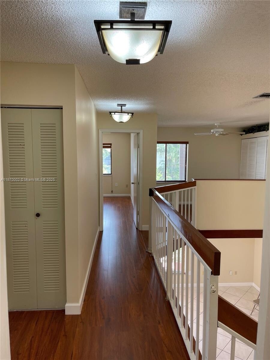 Building Photo - 1301 SW 124th Ct