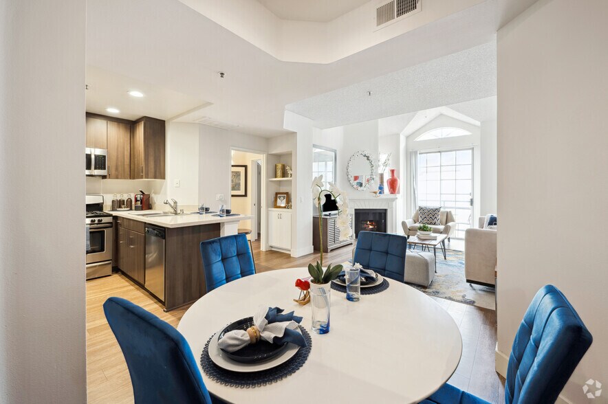 1BR, 1BA - 742SF - The Preston