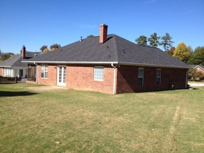 Building Photo - 10 Pasture View Ct