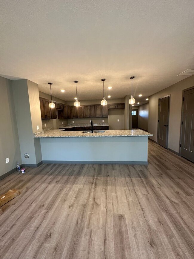 Building Photo - Starr St Townhomes