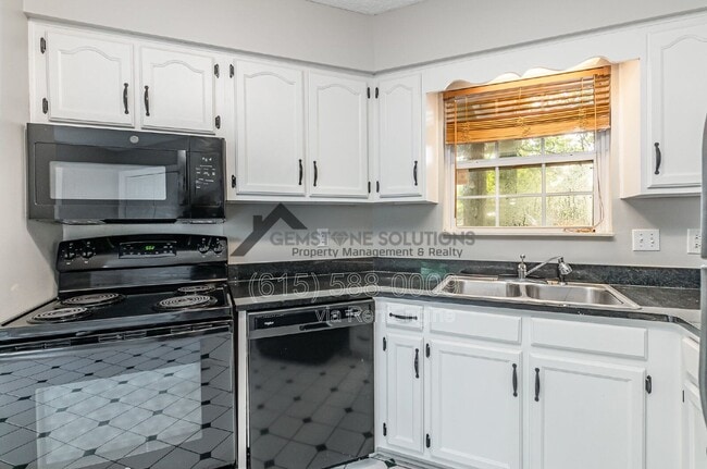 Building Photo - 108 Meridian Ct