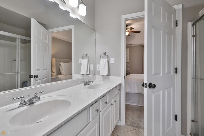 Building Photo - 503 Caxton Ct