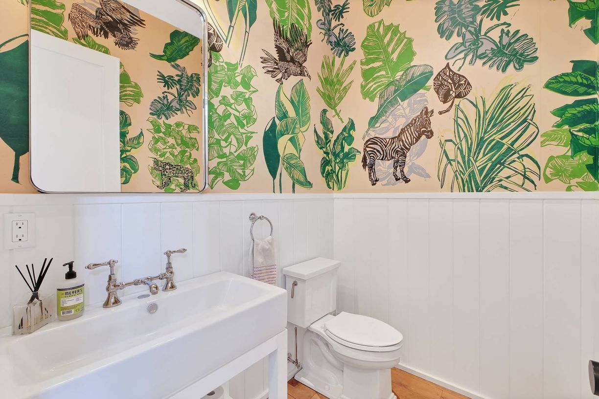 Building Photo - 201 Roses Grove Rd