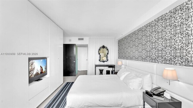 Building Photo - 1100 West Ave