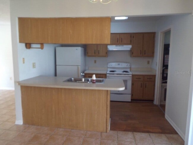 Building Photo - 627 Bittern Ct