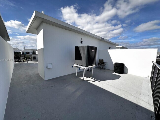 Building Photo - 26119 SW 145th ct