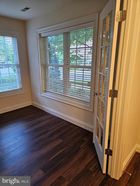 Building Photo - 603 Eden Pl