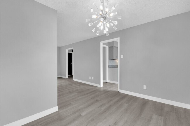 Building Photo - 13351 Hiddencrest Ln