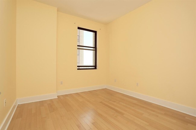 Building Photo - 4 Beacon Way