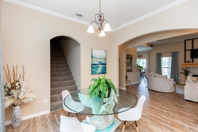 Building Photo - 6805 Aquarius