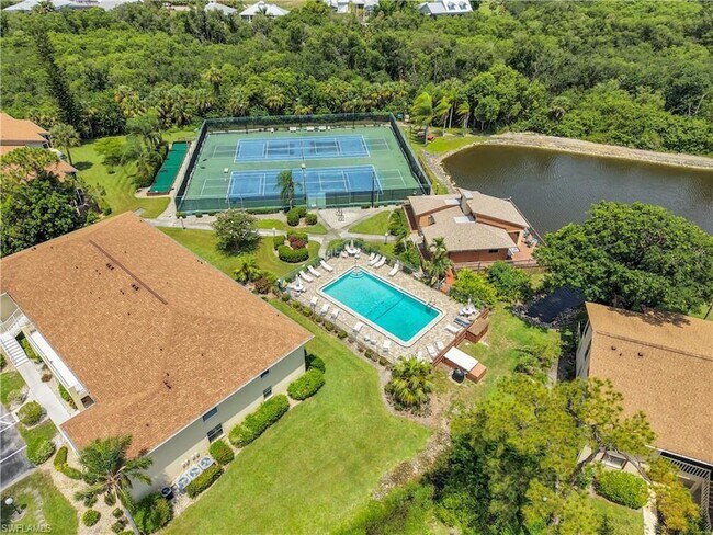 Building Photo - 5713 Foxlake Dr