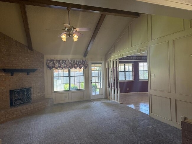 Building Photo - 4717 Elma Dr