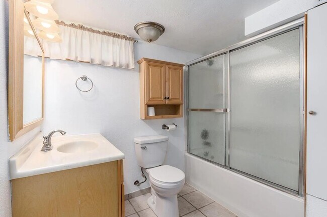 Building Photo - Beautiful 4-Bedroom Home with Finished Bas...