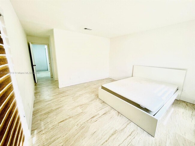 Building Photo - 12740 SW 249th Terrace