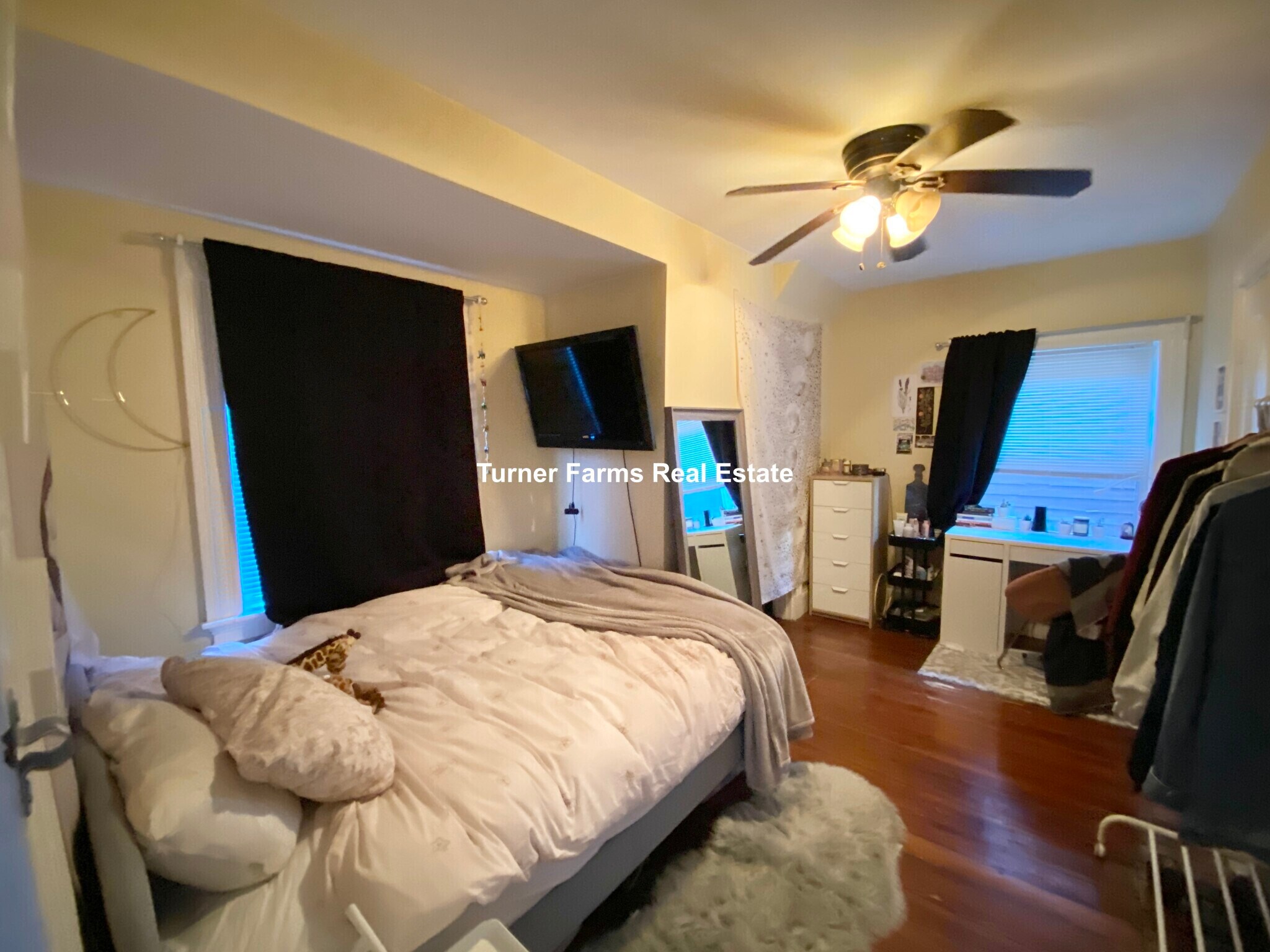 Building Photo - 43 Hillside St