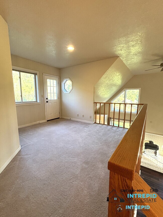 Building Photo - 116 Buckaroo Cir