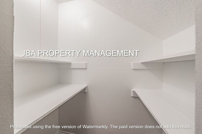 Building Photo - 1755 Farleigh Ct
