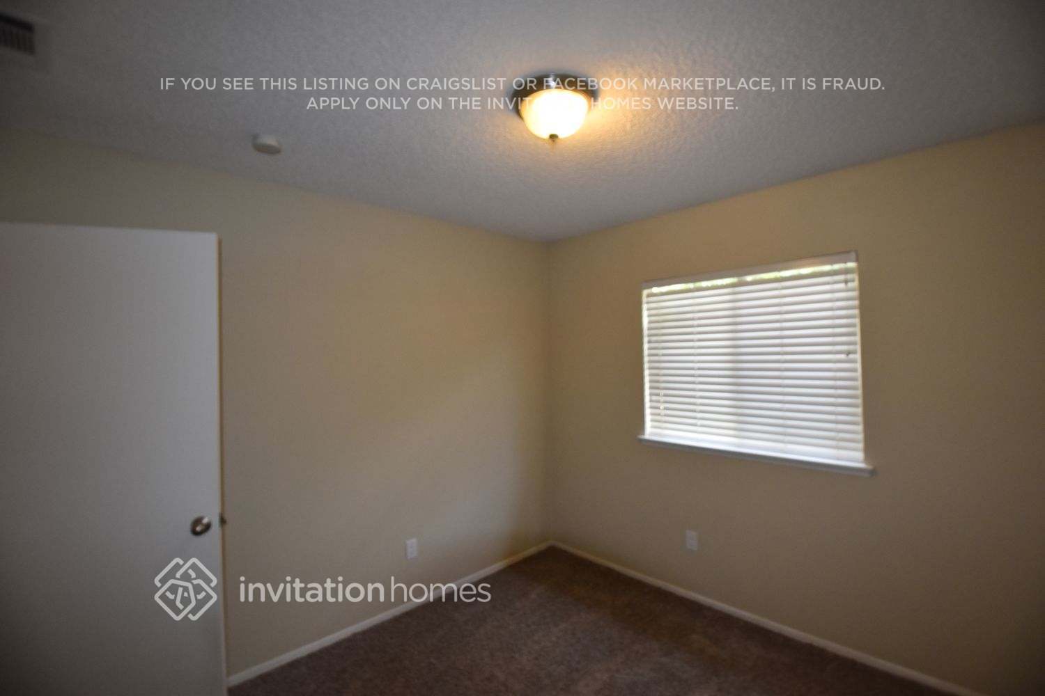 Building Photo - 12625 Softwind Dr