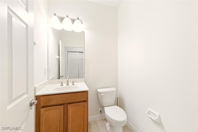 Building Photo - 10844 Alvara Way