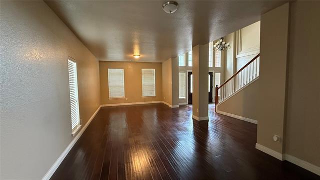 Building Photo - 1256 Logan Dr