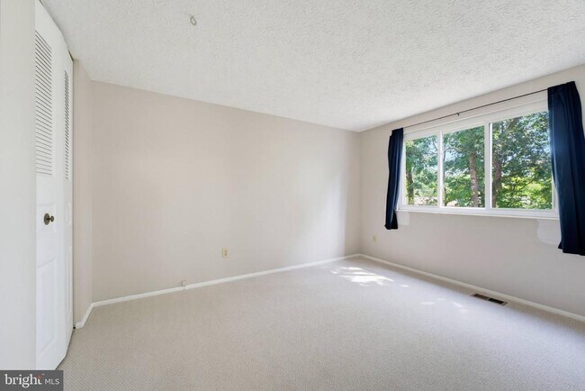 Building Photo - 8467 Magic Tree Ct