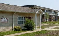 Building Photo - 200 N Crestlane Dr