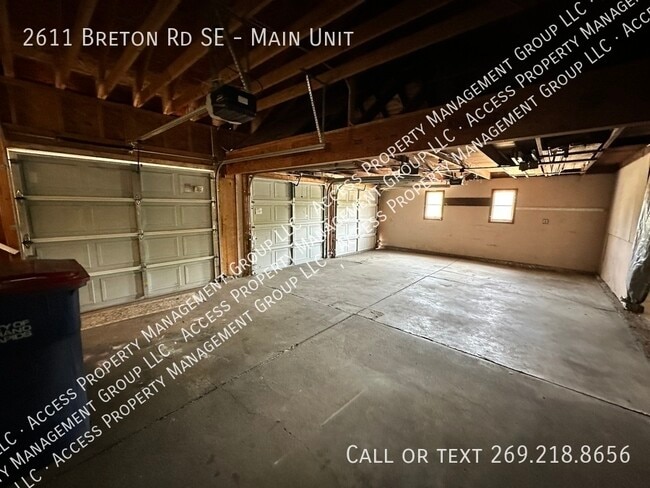 Building Photo - 2611 Breton Rd SE