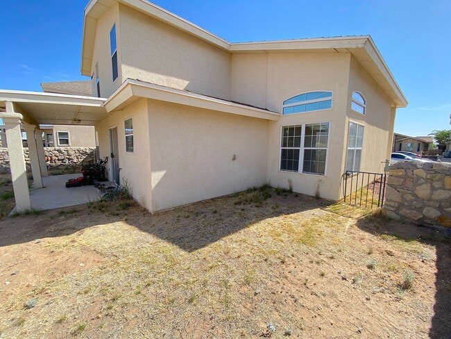 Building Photo - Northeast/Sandstone Ranch El Paso 3 Bed Re...