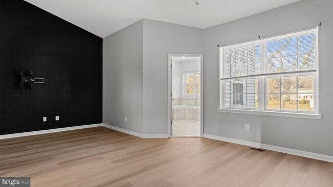 Building Photo - 2231 Evin Dr