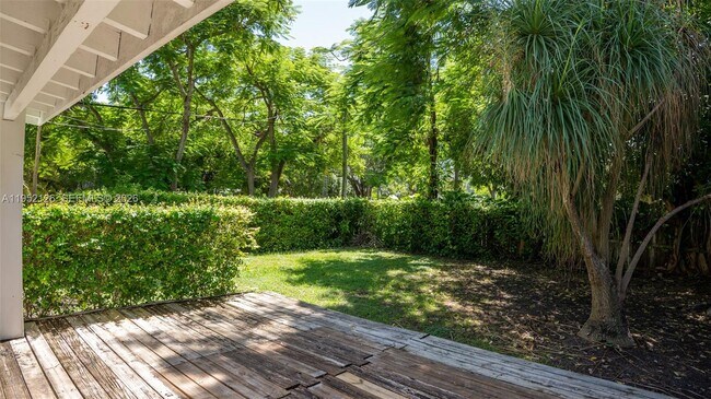 Building Photo - 796 NE 88th St