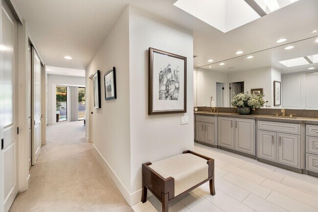 Building Photo - 76 Princeton Dr