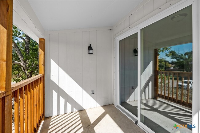 Building Photo - 2213 B Valley Forge Ave