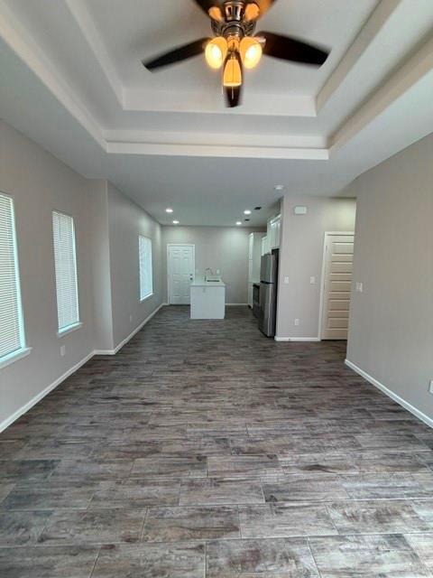 Building Photo - 13 Country Club Dr