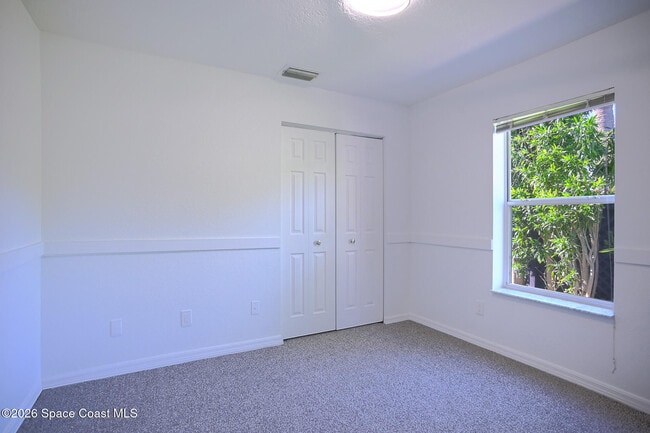 Building Photo - 140 Flores St