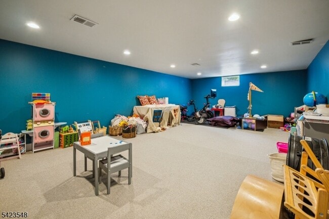 Building Photo - 678 Springfield Ave