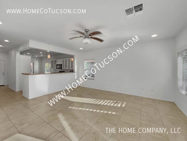 Building Photo - 34584 S Bronco Dr