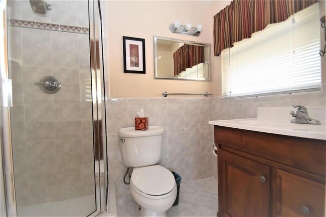 Building Photo - 6611 Colonial Dr