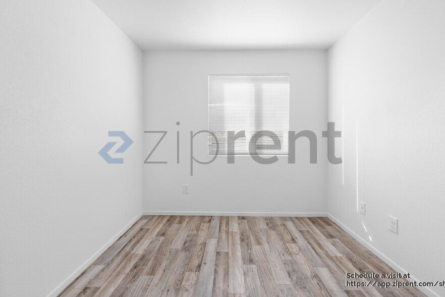 Building Photo - 3903 N Nellis Blvd