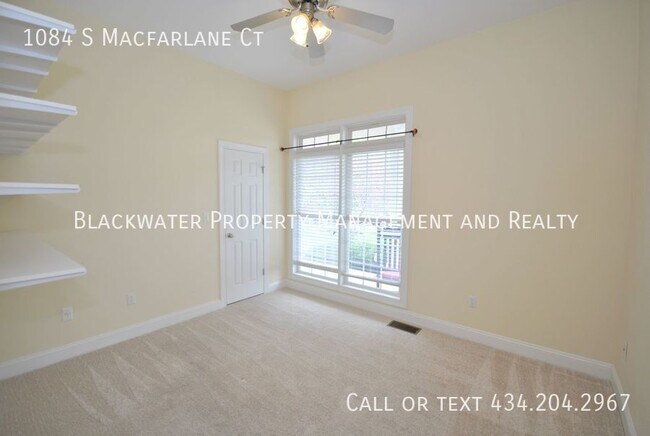 Building Photo - Beautiful Home in Lake Vista